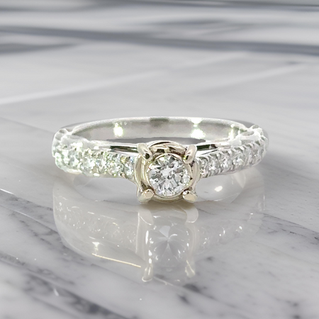 Maya Lianna Ring