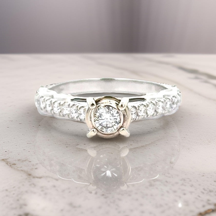Maya Lianna Ring