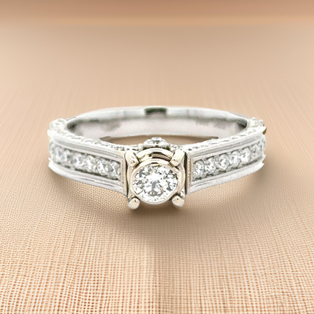Maya Lianna Ring