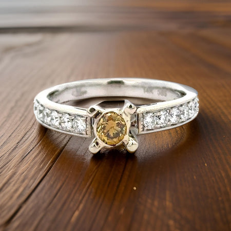 Maya Lianna Ring