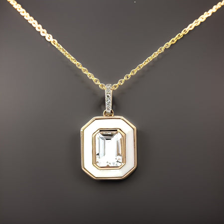 E.H. Collection Pendant w/Chain