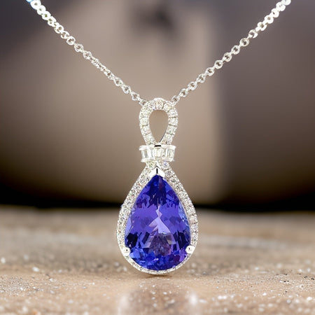 E.H. Collection Pendant w/Chain