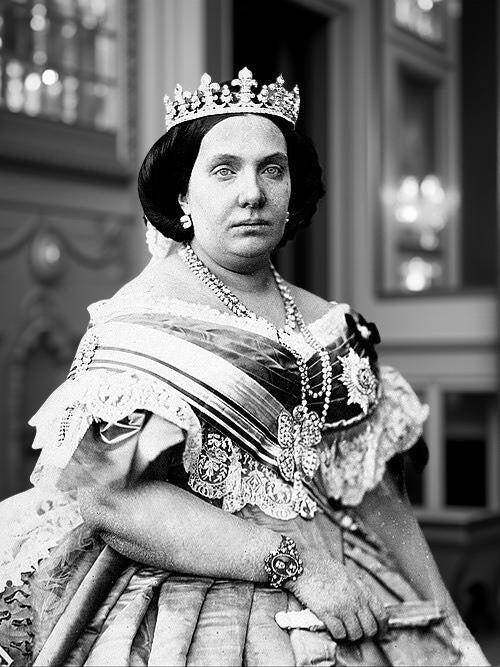 Queen Isabel II Brooch