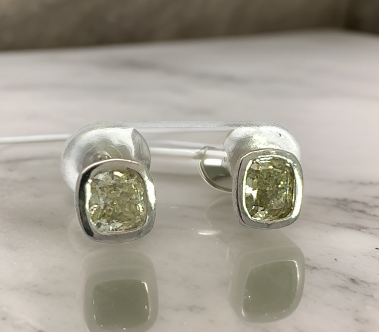 Maya Lianna Earrings