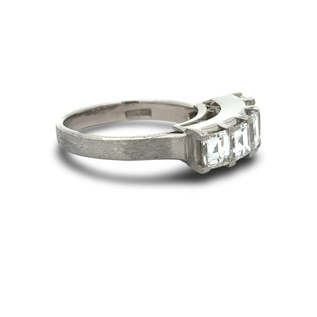 Estate Ring